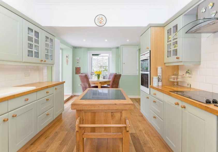 Terrific seaside homes for sale in Torquay